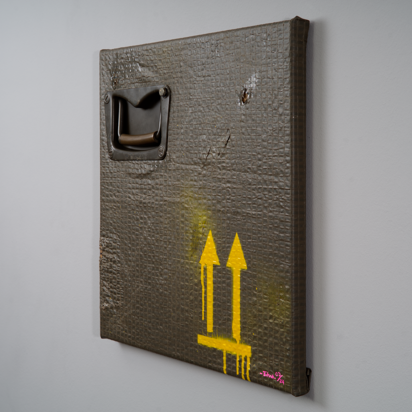 Crates (Tetraptychon) - This side up