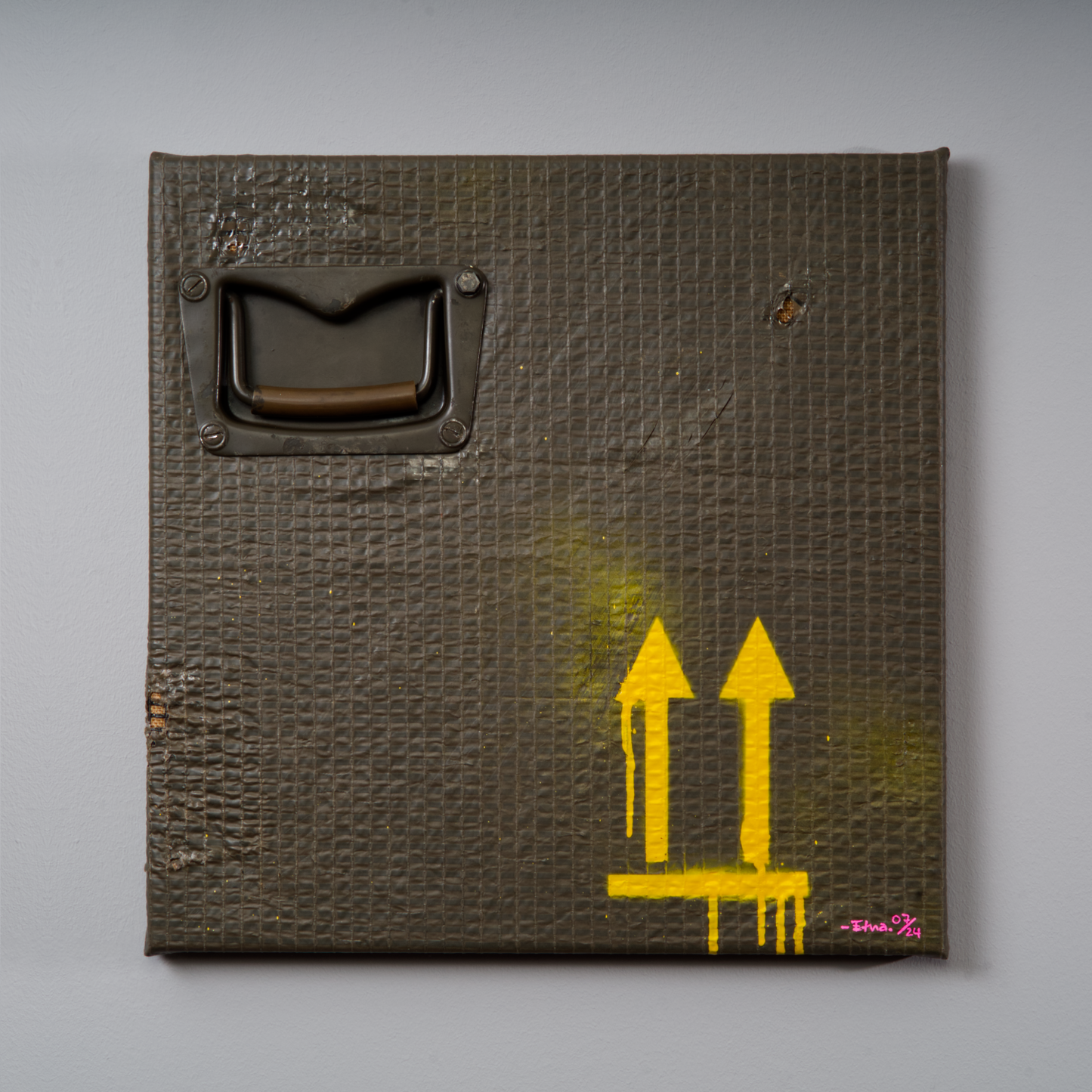 Crates (Tetraptychon) - This side up