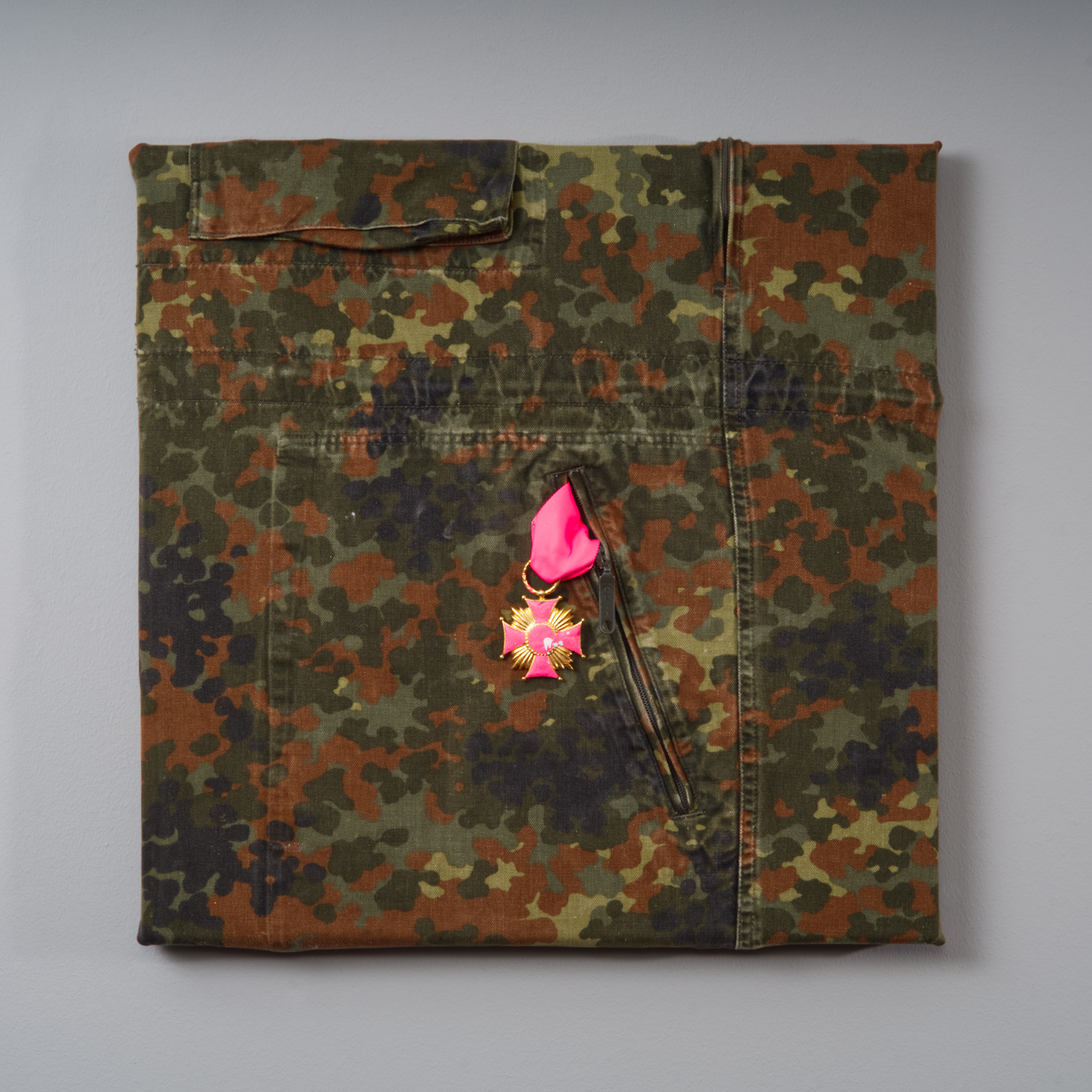 Uniforms (Tetraptychon) - Have I won?