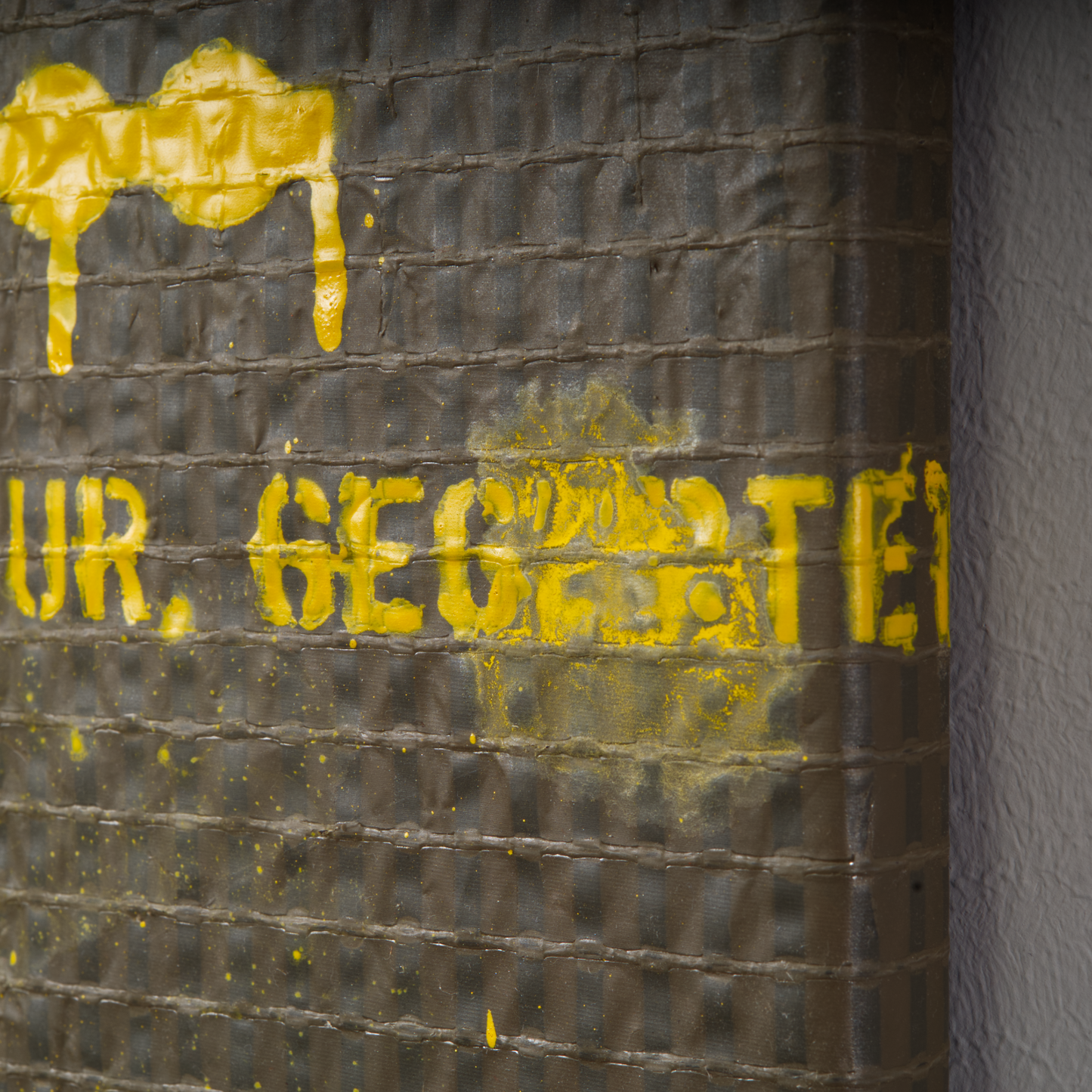 Crates (Tetraptychon) - Script