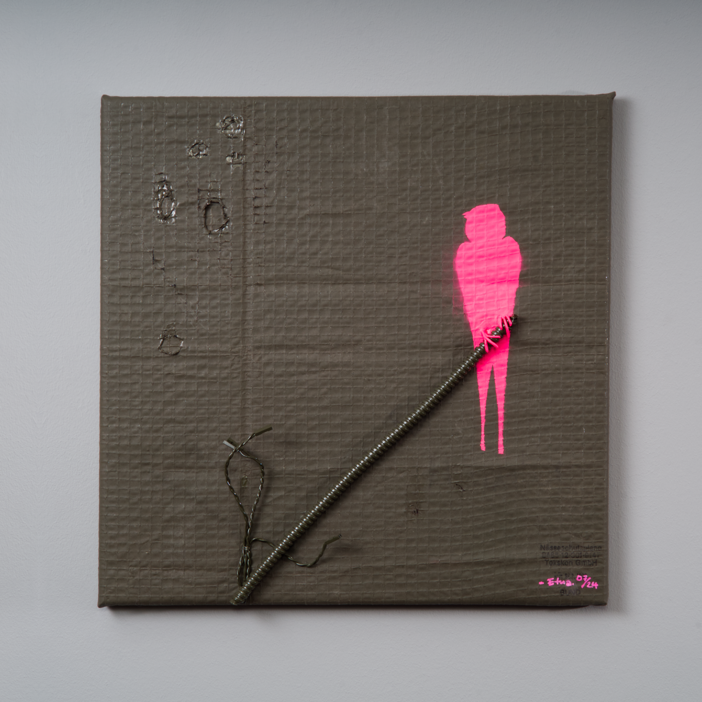 Don't Swallow (Tetraptychon) - From afar